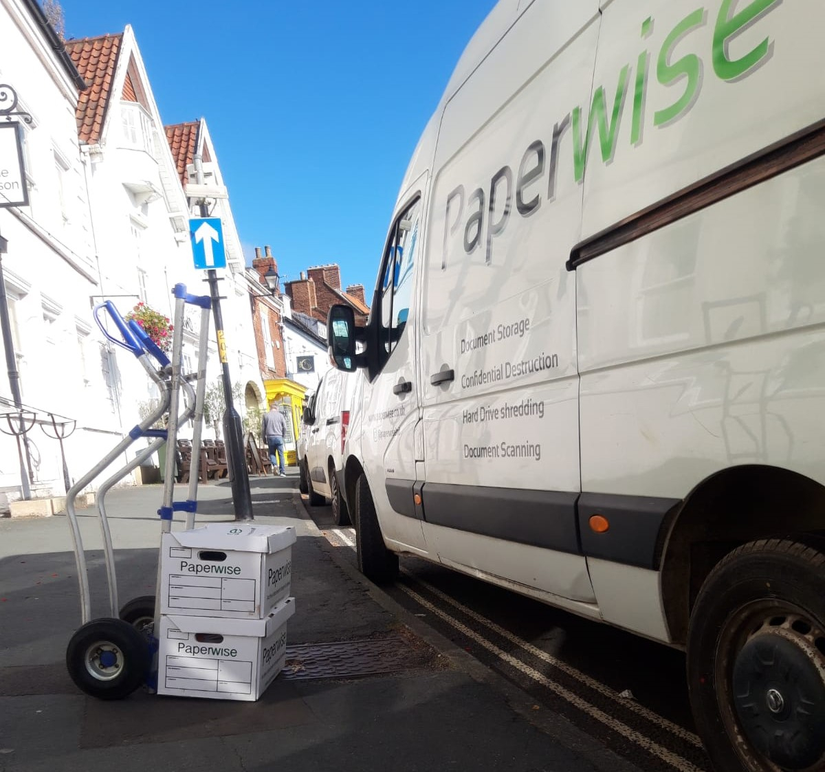 Box Delivery 3 - Crop